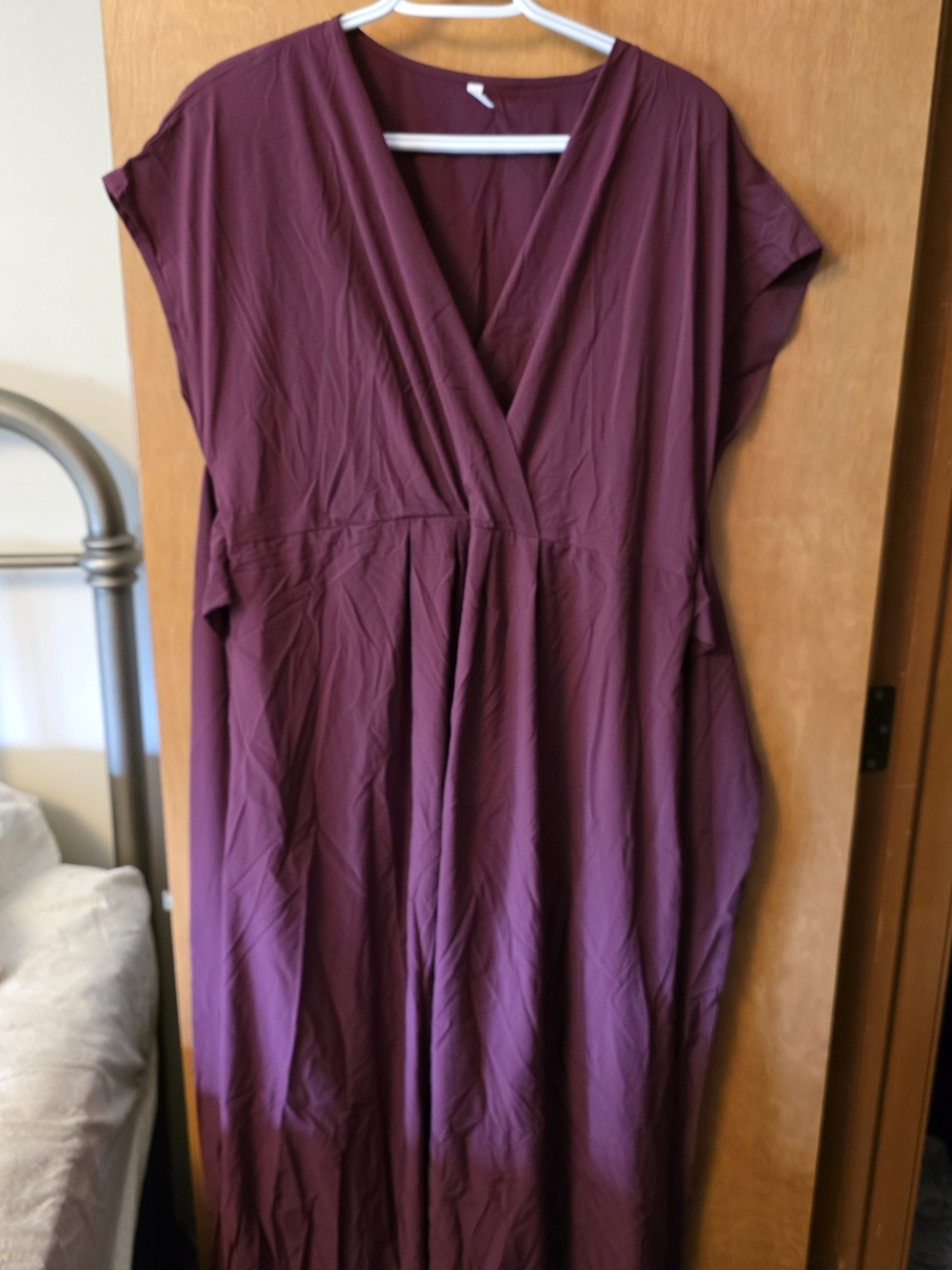 NWT Halara Breezeful V-Neck Surplice Tie Back Maxi Dress Burgundy / Wine